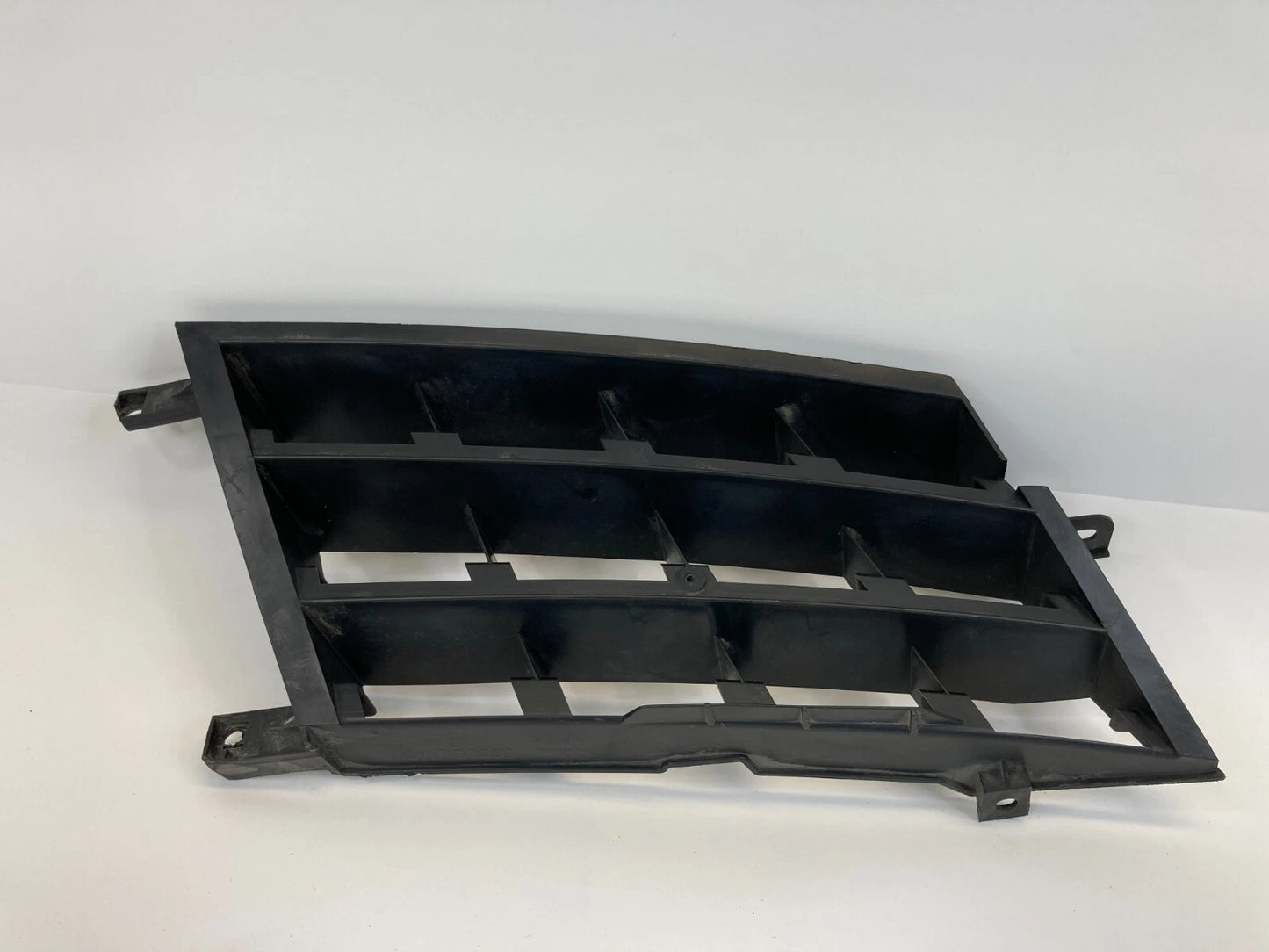 2008-2010 NISSAN ROGUE FRONT BUMPER GRILL GRILLE INSERT TRIM RIGHT 62058-JM00A
