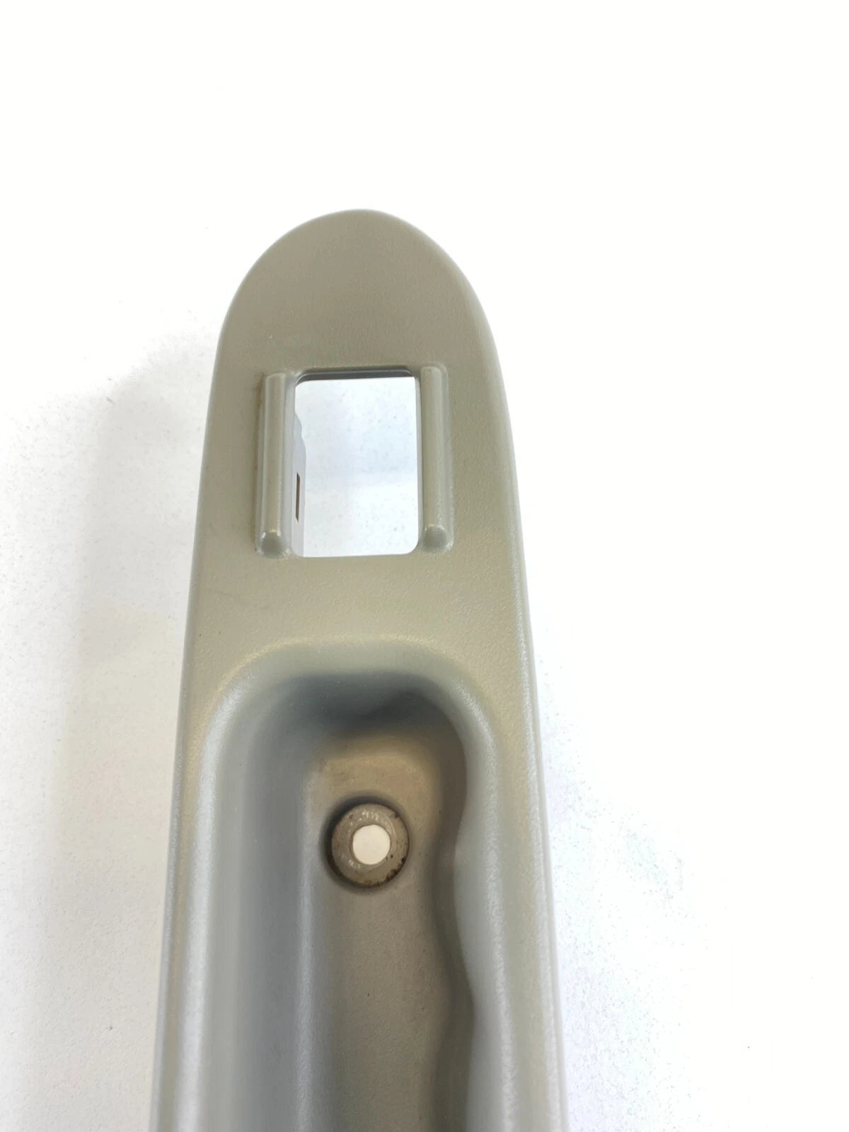 2001-2005 CHEVY IMPALA REAR LEFT DRIVER SIDE DOOR WINDOW SWITCH BEZEL 10432425