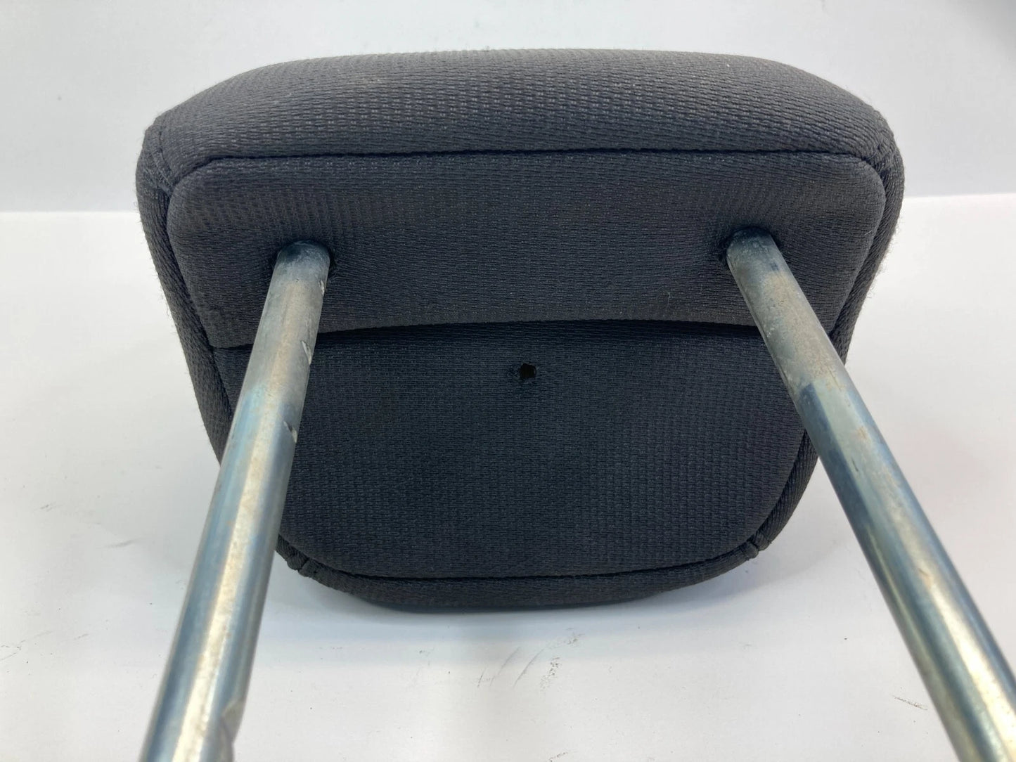 2009-2012 CHEVROLET TRAVERSE FRONT LEFT DRIVER SIDE SEAT HEADREST HEAD REST OEM