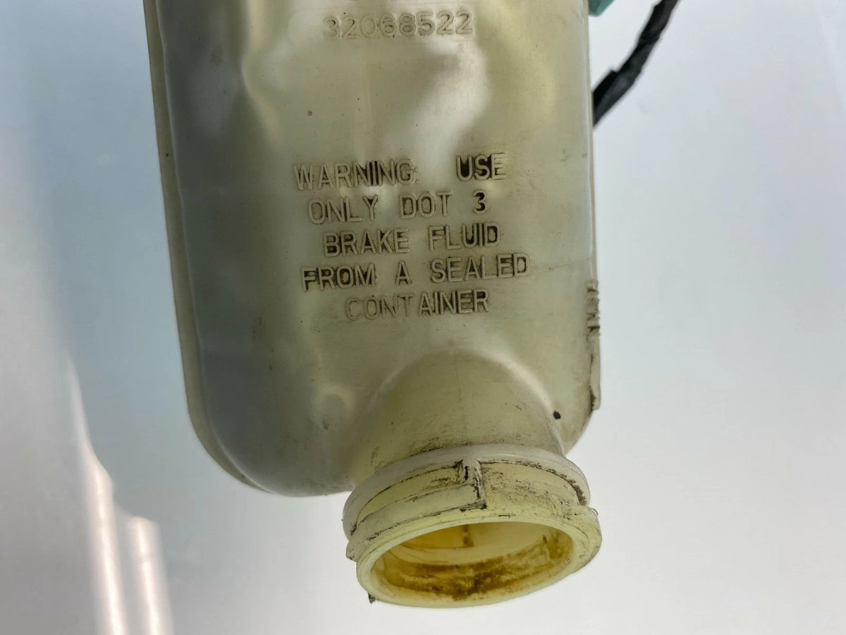 2008 2009 CHRYSLER TOWN & COUNTRY BRAKE MASTER CYLINDER W/ RESERVOIR TANK OEM