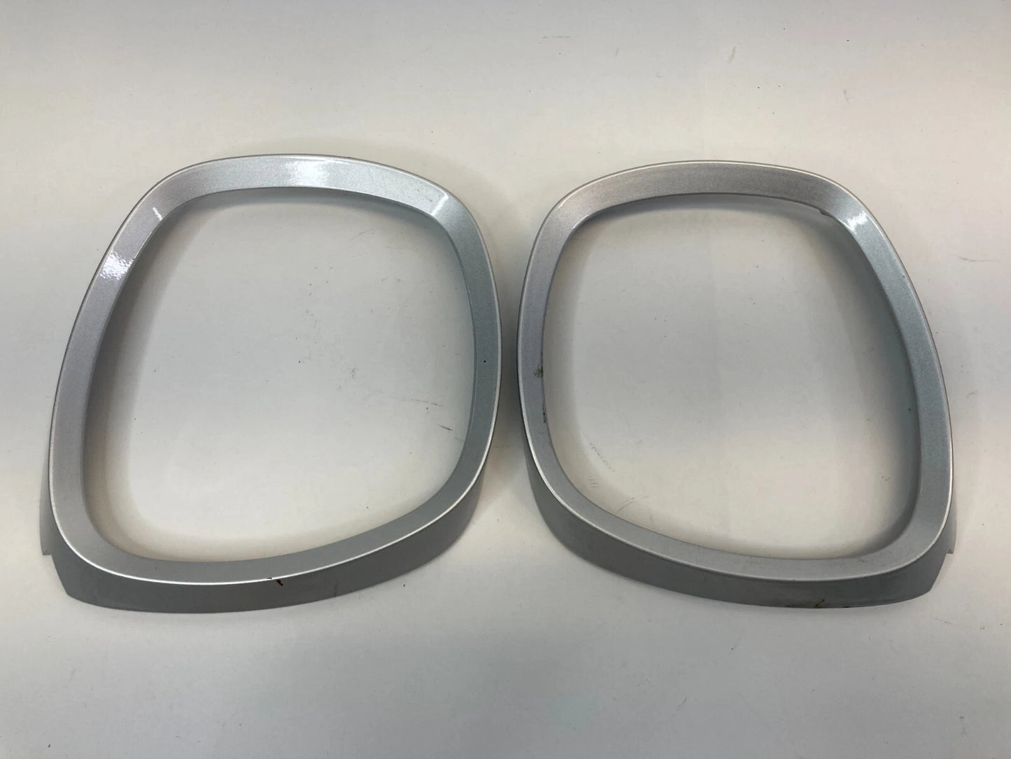 10 11 12 13 14 15 16 CHEVROLET EQUINOX INSTRUMENT PANEL CLUSTER TRIM BEZEL OEM