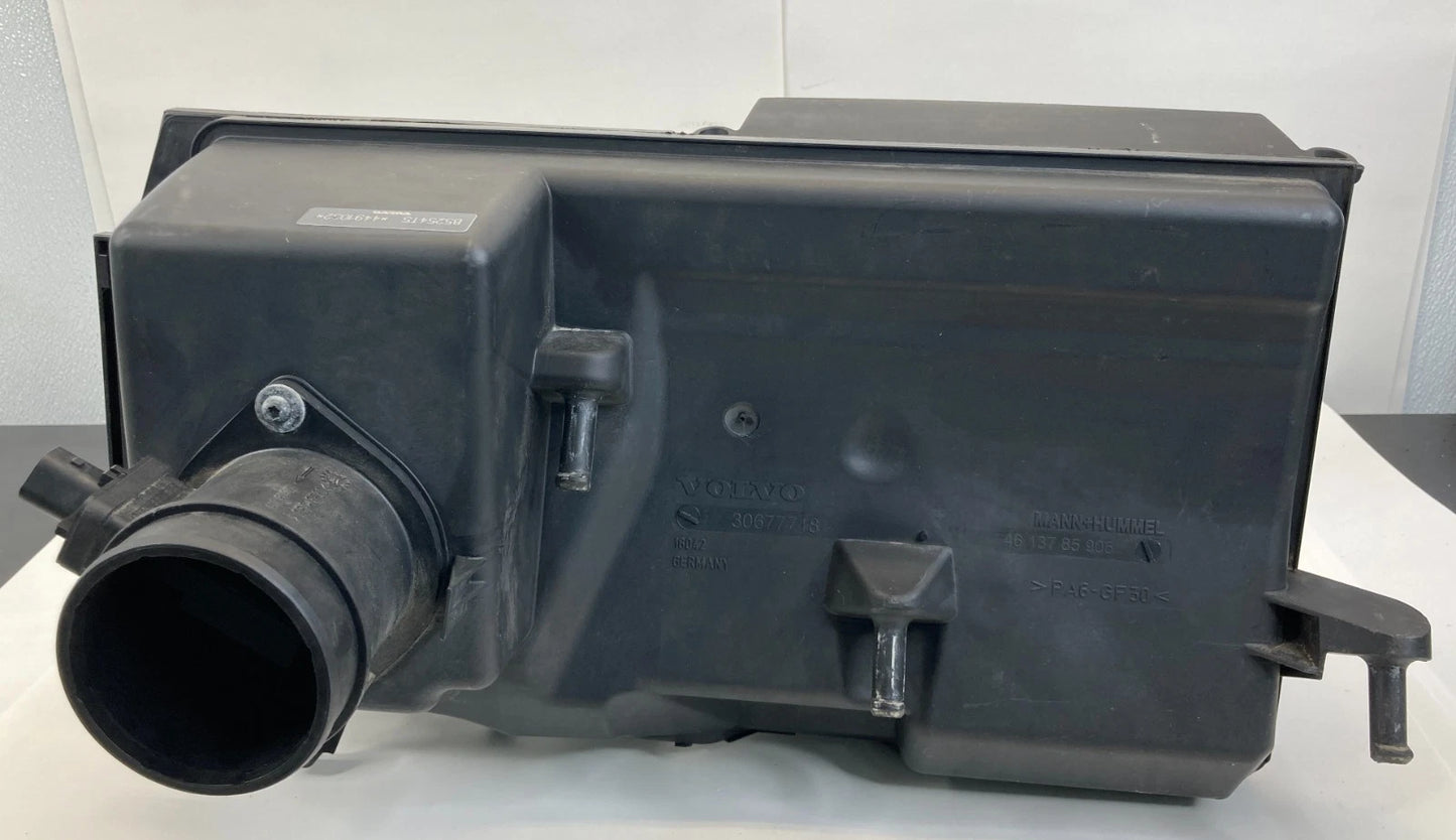 2012-2016 Volvo S60 T5 2.5L Sedan Air Intake Box Filter Cleaner 30677718 OEM