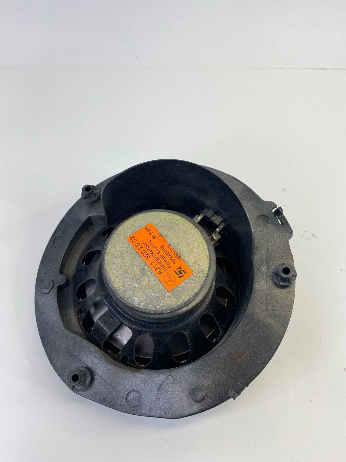 2003-2006 MERCEDES BENZ E500 REAR LEFT SIDE DOOR AUDIO SPEAKER A2118202502 OEM