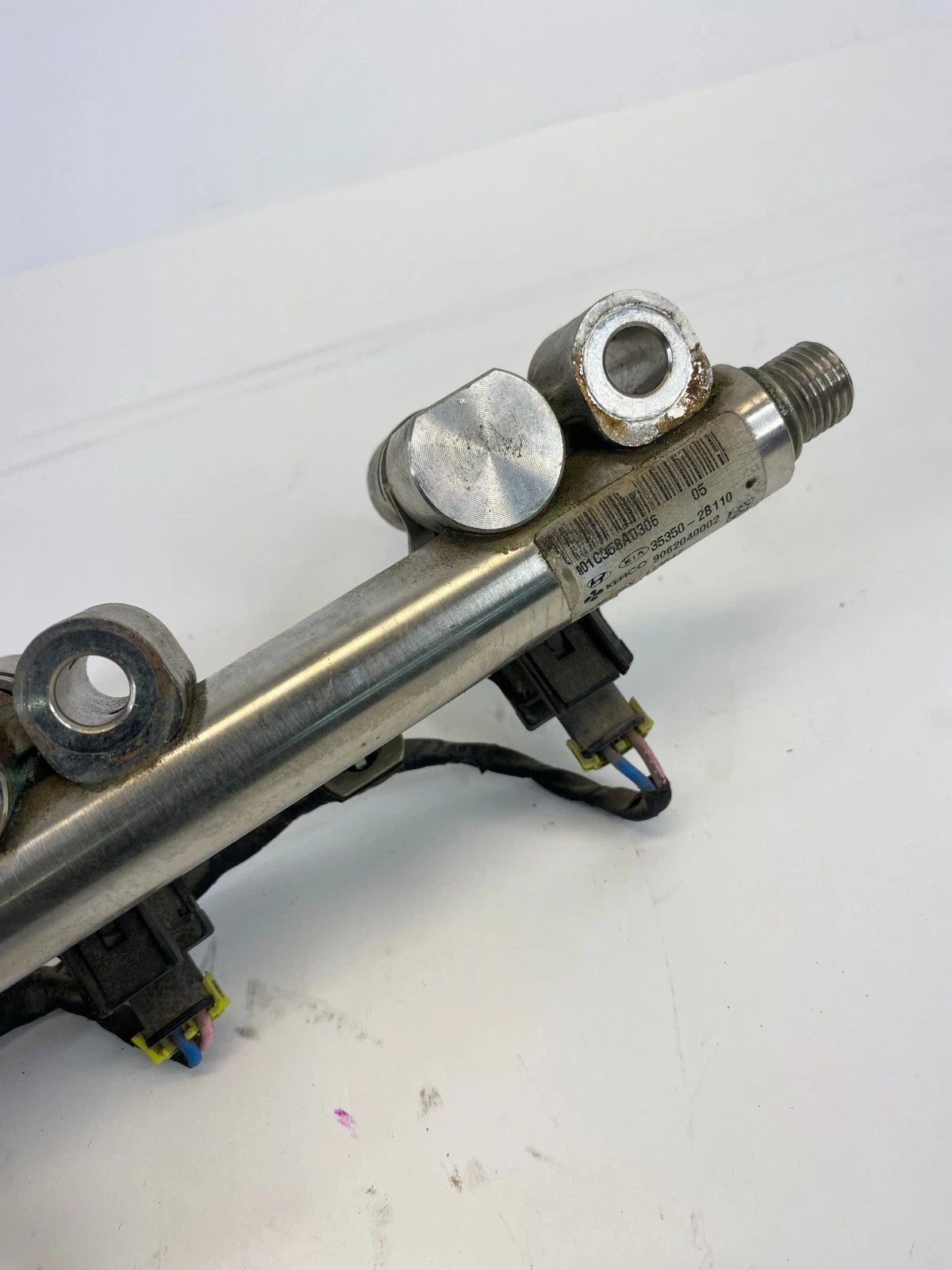 2012-2016 Kia Soul 1.6L L4 Fuel Injector Set W/ Rail 35350-2B110 OEM