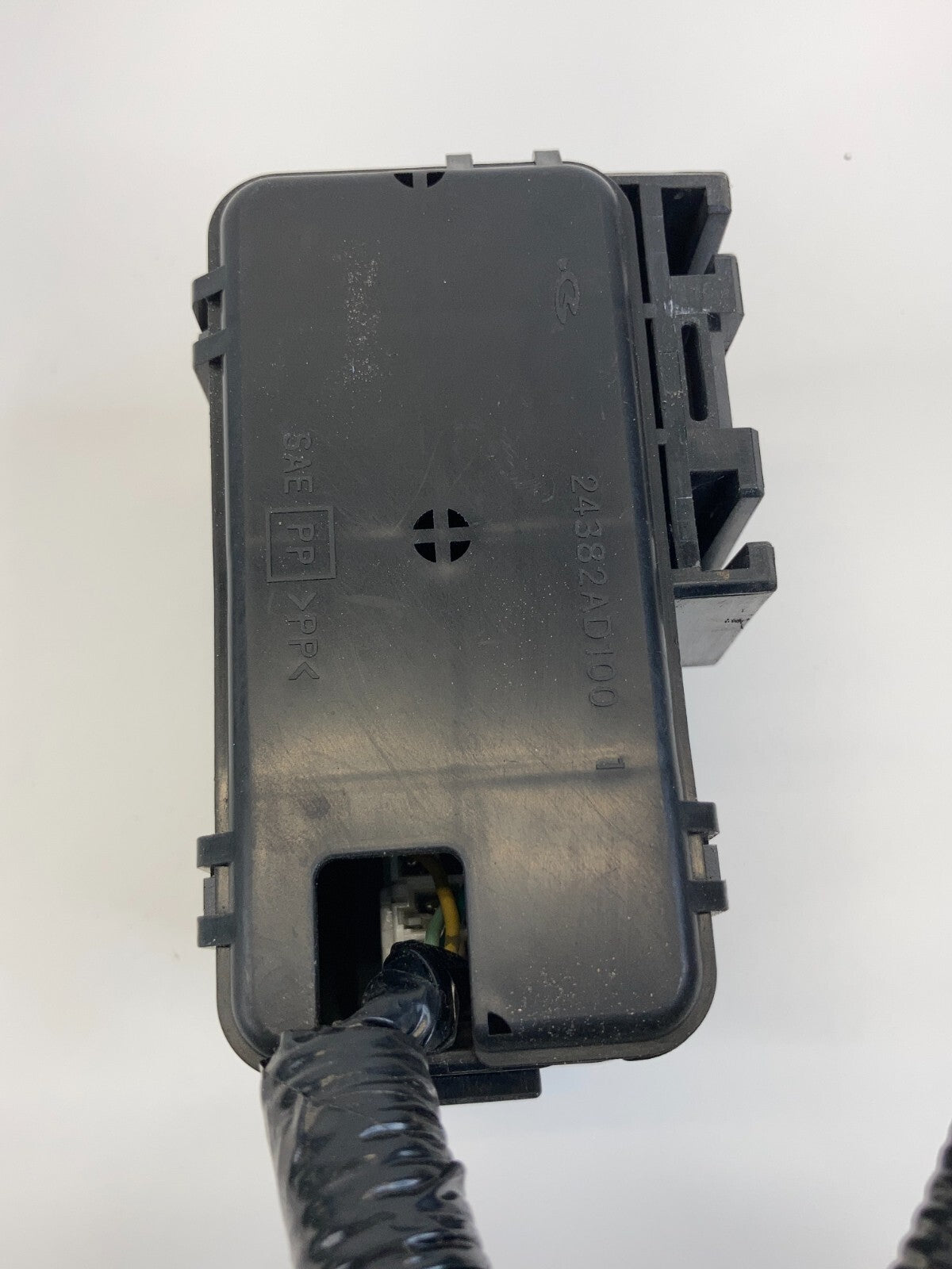 2003-2008 Infiniti FX35 3.5L Small Fuse Relay Box Compartment OEM