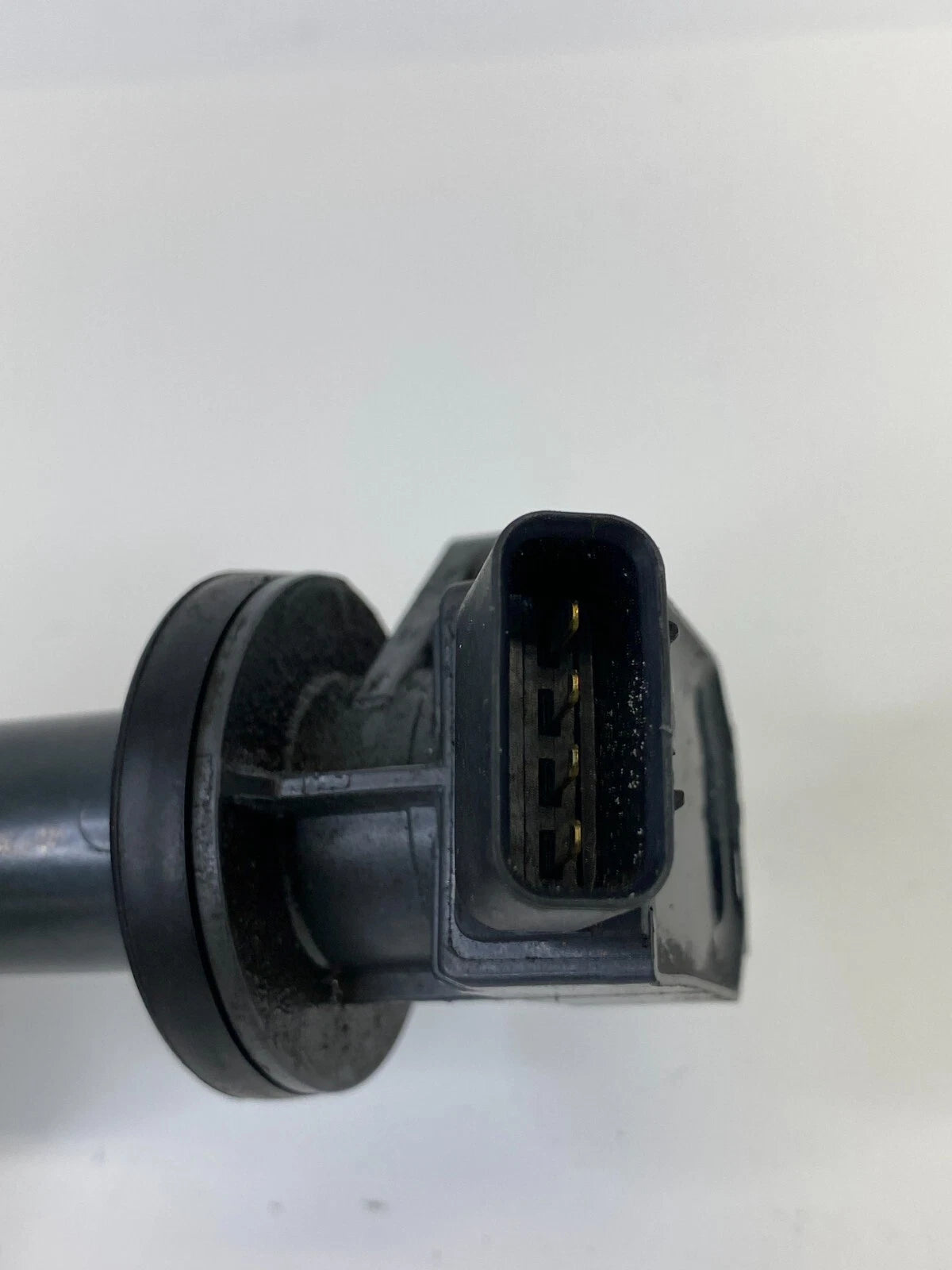 2000-2008 TOYOTA COROLLA 2003-2008 MATRIX 1.8L AT IGNITION COIL 9008019015 OEM