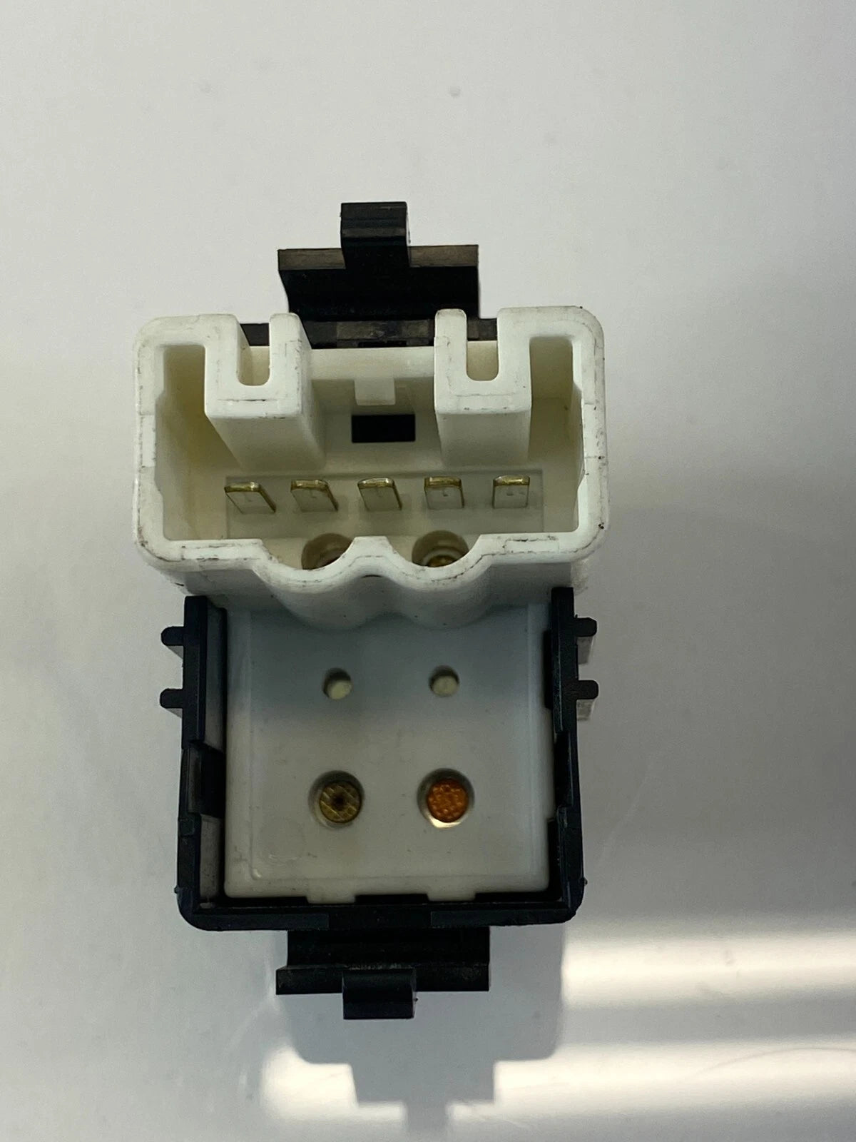 04-09 TOYOTA 09 10 TOYOTA SIENNA PRIUS REAR LEFT DRIVER WINDOW BUTTON SWITCH OEM