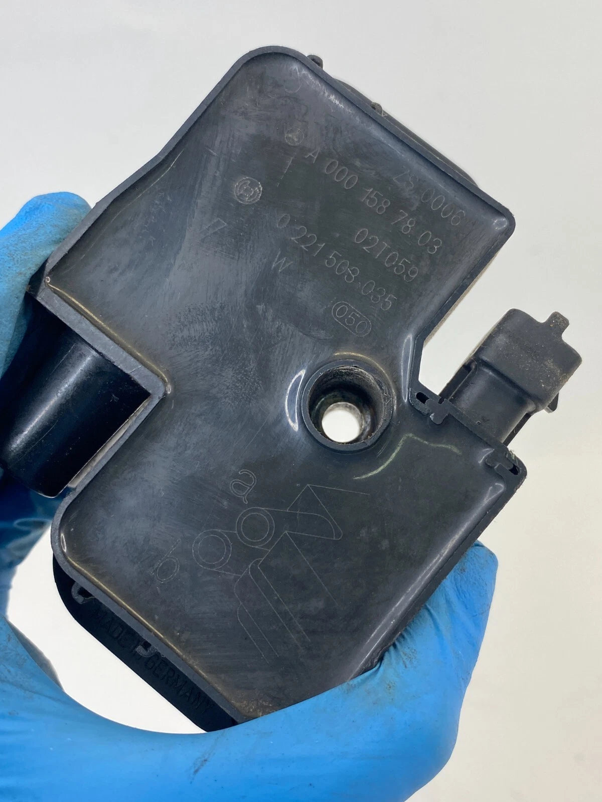 99 00 01 02 03 MERCEDES-BENZ CLK 430 4.3L V8 A/T IGNITION COIL 0221503035 OEM