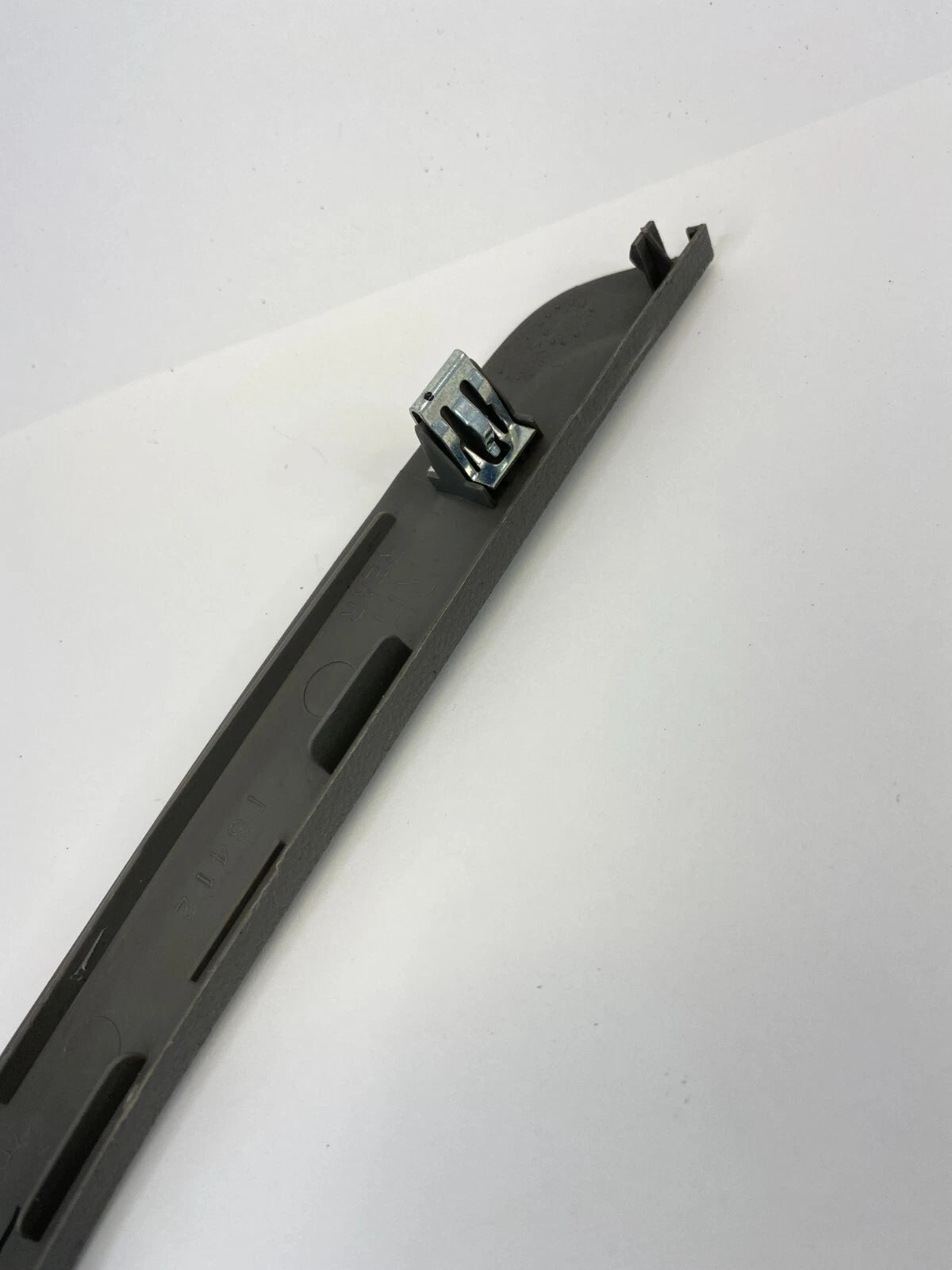 13-15 CHEVROLET MALIBU REAR RIGHT SIDE DOOR PULL HANDLE COVER BEZEL TRIM OEM
