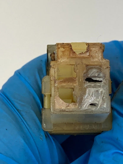 03-08 Subaru Forester Front Right Passenger Door Wire Wiring Harness 81821SA210