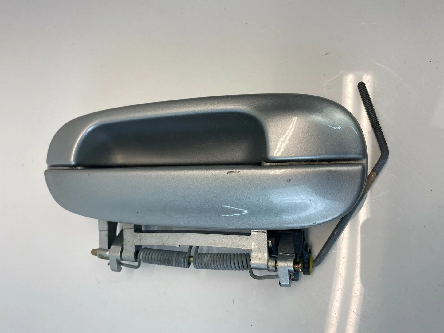 2003-2007 CADILLAC CTS REAR RIGHT PASSENGER EXTERIOR DOOR HANDLE OUTER ASSEMBLY