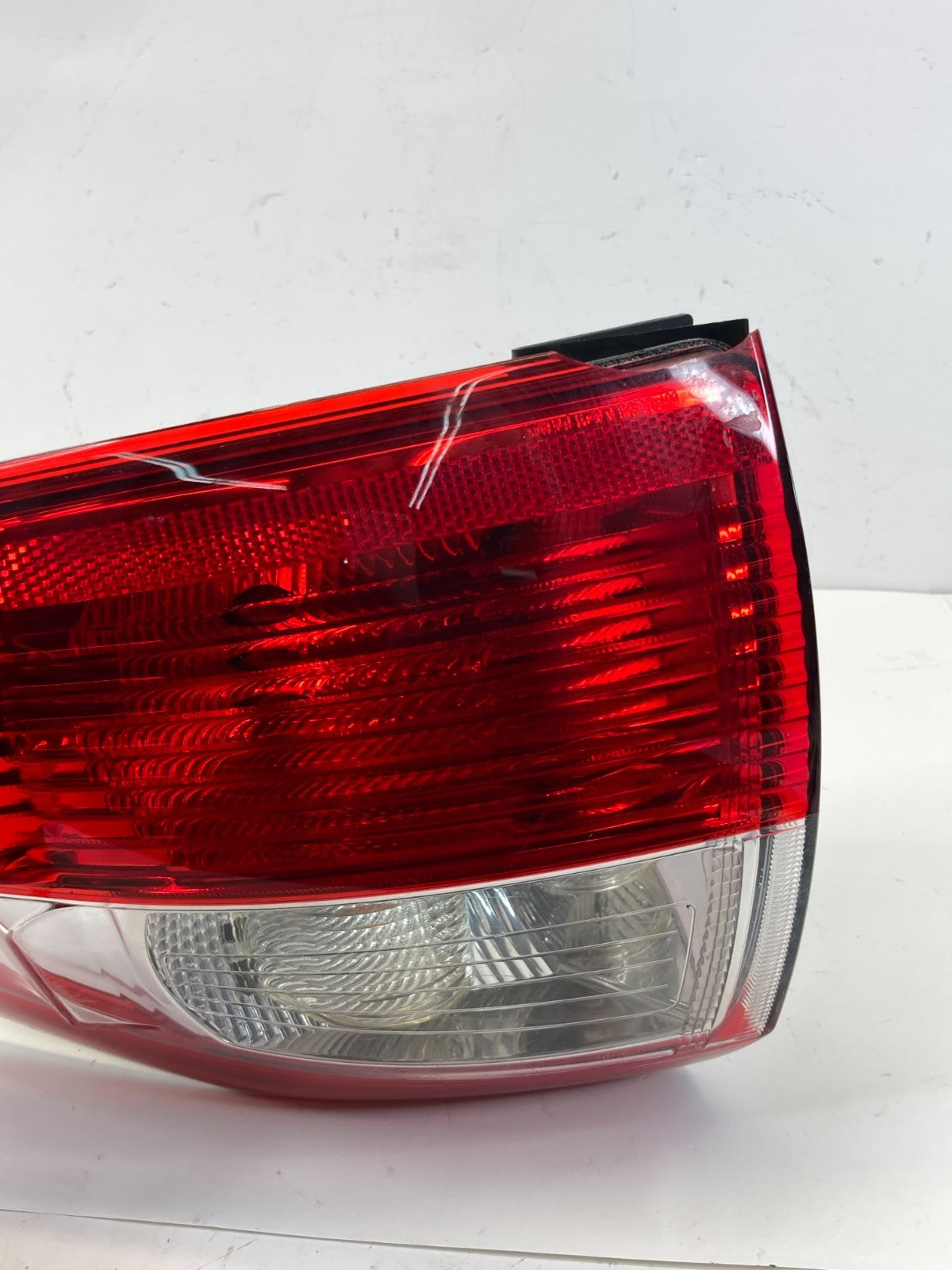 2013-2016 Ford C-Max Energi Right Outer Tail Light Taillight DM51-13404-AC OEM