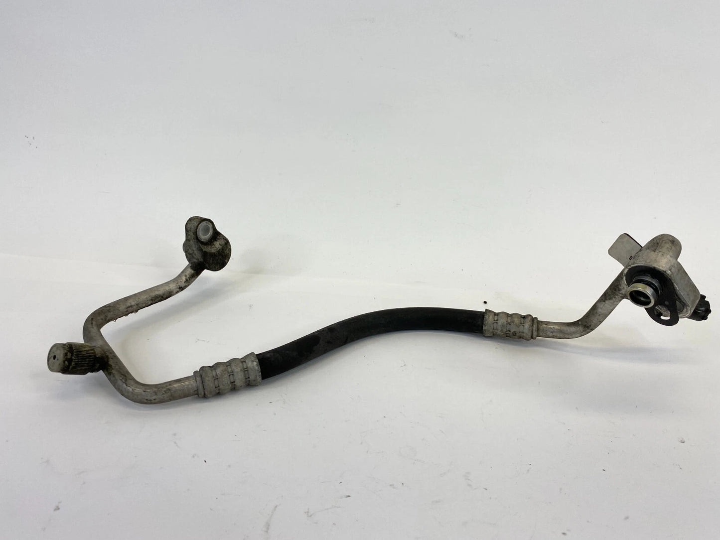 2007-2009 DODGE CALIBER 2.0L A/C REFRIGERANT DISCHARGE HOSE LINE 05058553AD OEM