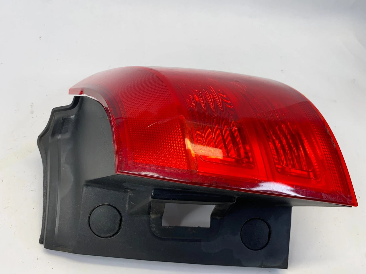 2010-2017 GMC TERRAIN REAR RIGHT RH SIDE OUTER TAILLIGHT TAIL LAMP ASSEMBLY OEM