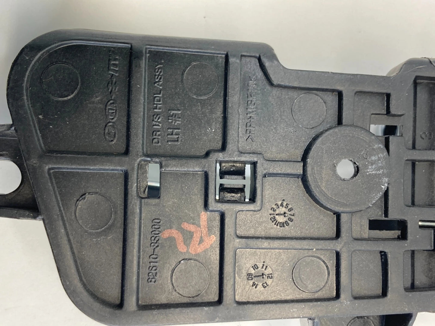 2011-2014 HYUNDAI SONATA REAR LEFT SIDE INTERIOR DOOR HANDLE 82610-3S000