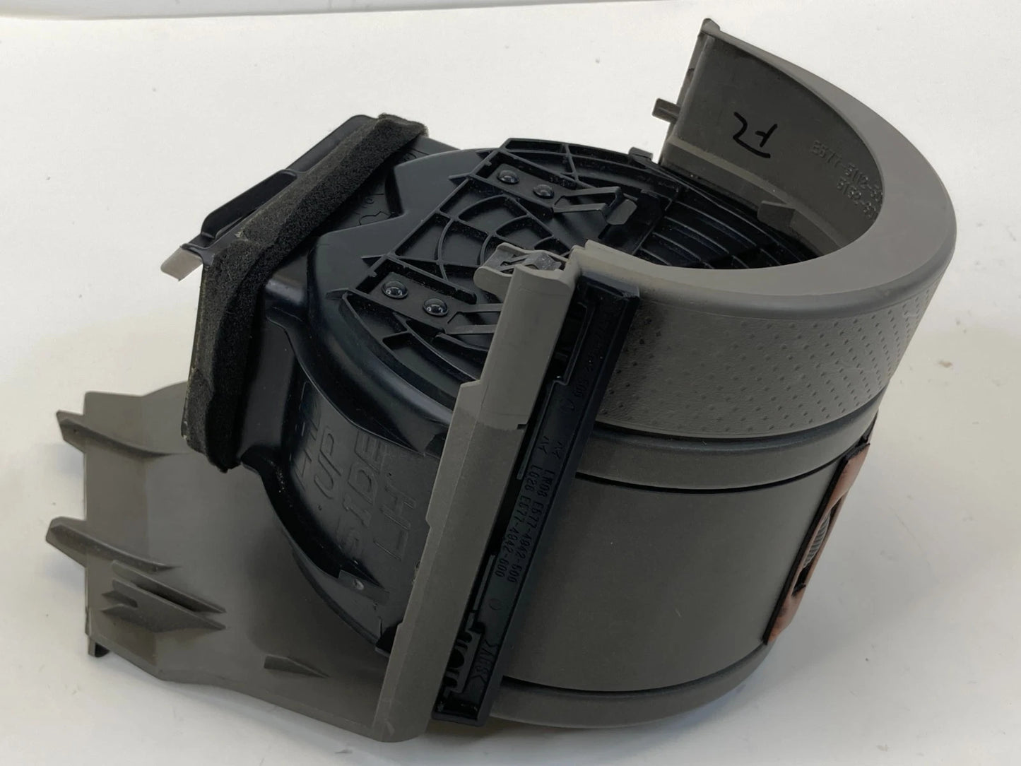 2003 2004 INFINITI G35 DASH LEFT DRIVER OUTER A/C AIR VENT OUTLET E577-4112-500