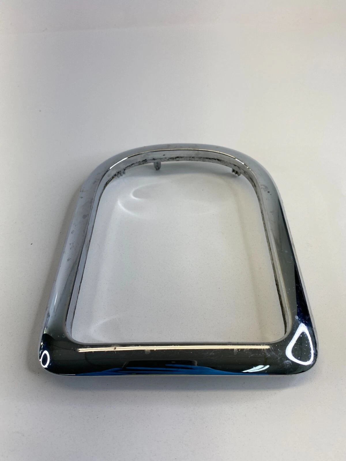 2009-2011 CHEVROLET HHR FRONT CENTER CONSOLE GEAR SHIFTER BEZEL TRIM CHROME OEM