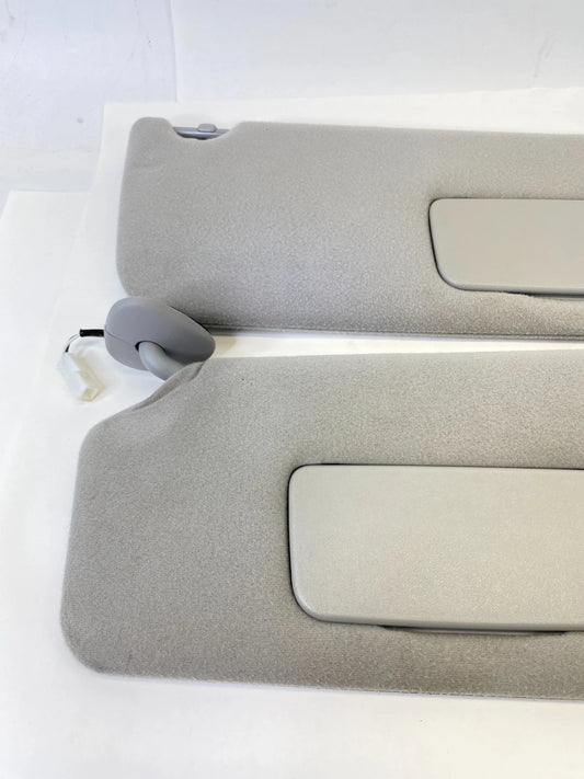 2004-2010 TOYOTA SIENNA LEFT & RIGHT SUNVISOR SUN VISOR SHADE PAIR SET W/ CLIPS