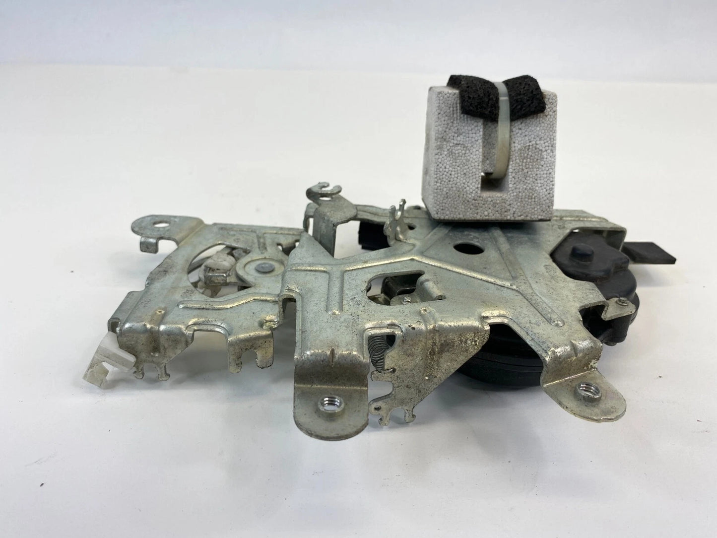 2005-2010 HONDA ODYSSEY REAR RIGHT SLIDING DOOR CRANK HANDLE ACTUATOR MECHANISM