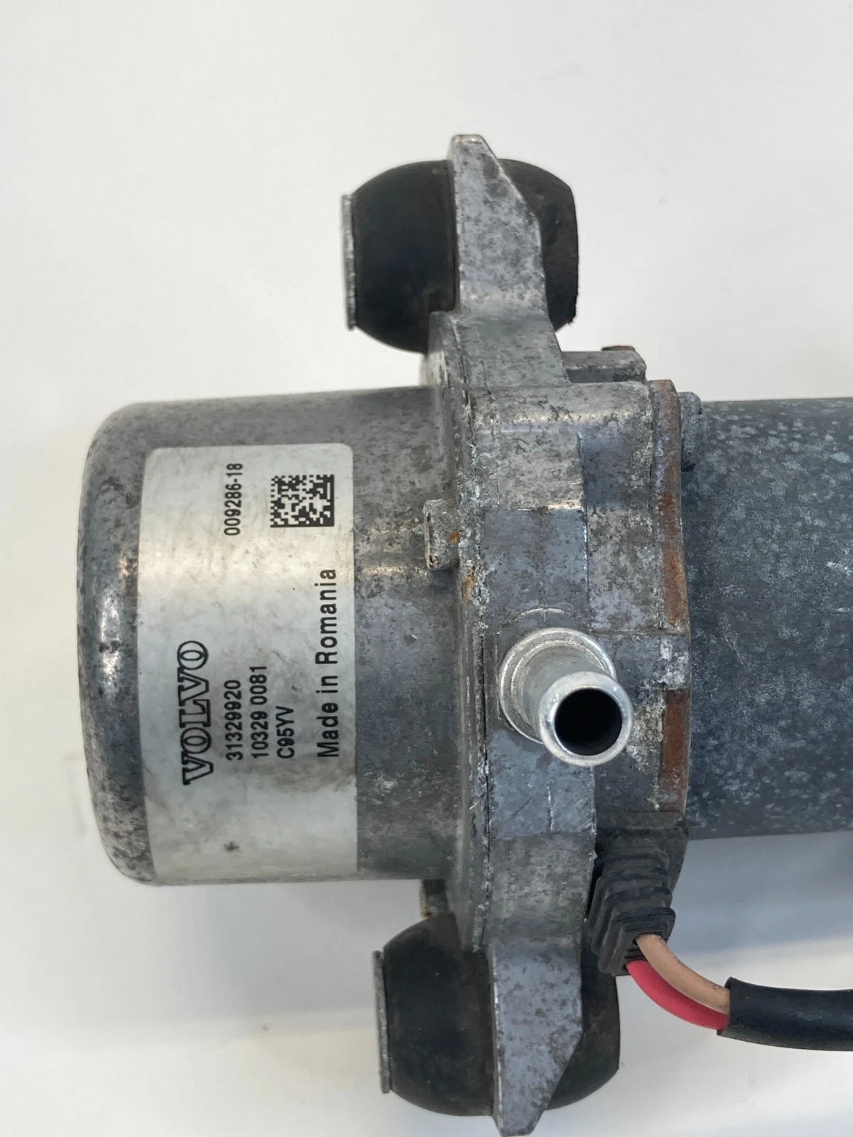 2012 Volvo S60 T5 Power Booster Brake Vacuum Pump 31329920 OEM