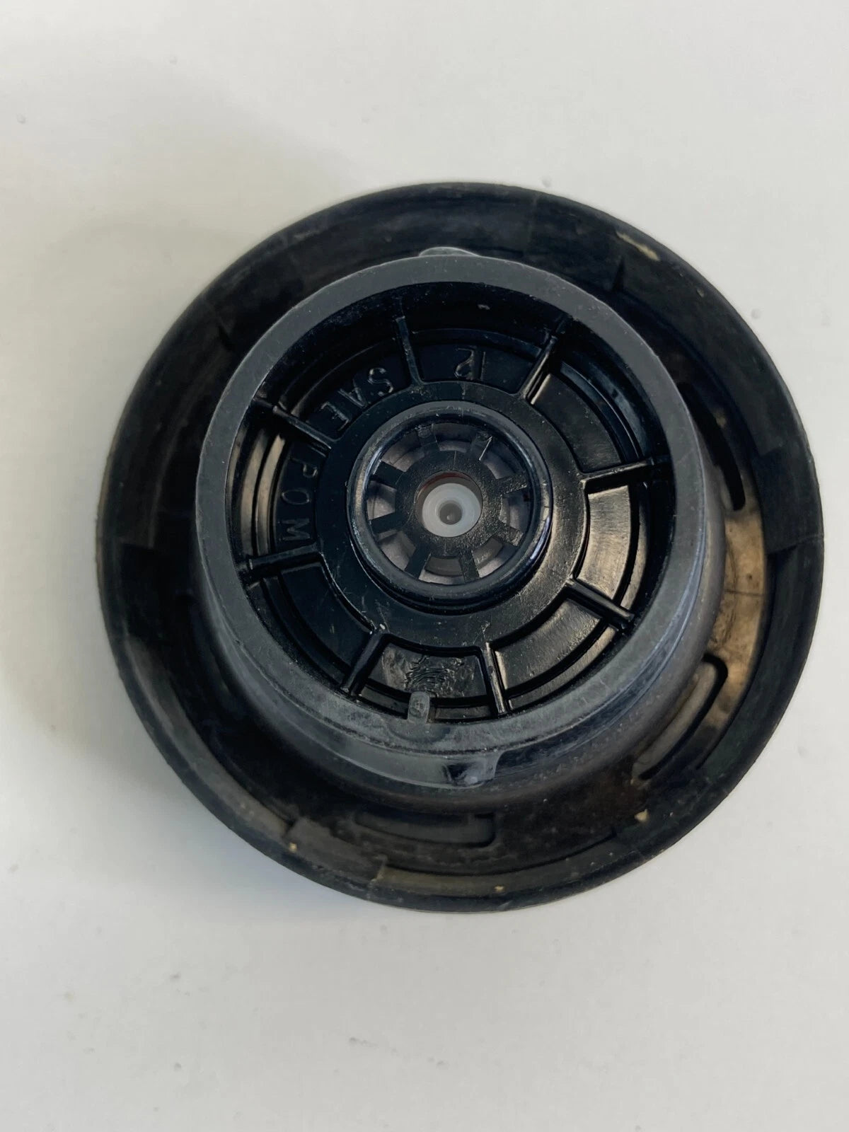 2004-2020 HYUNDAI ELANTRA 05-20 SANTA FE TUCSON FUEL FILLER GAS TANK CAP