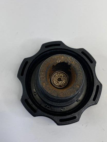 06-11 BUICK LUCERNE ENGINE RADIATOR CAP COOLANT RESERVOIR COVER 15 PSI 15042975