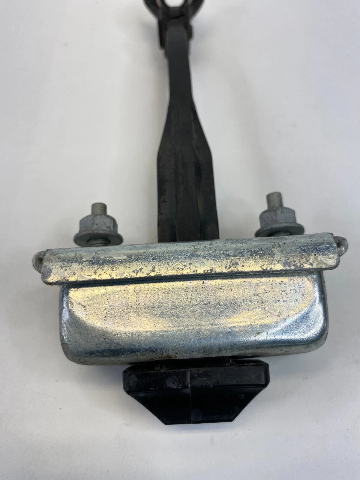 2011-2019 FORD FIESTA REAR RIGHT PASSENGER SIDE DOOR CHECK STOP STOPPER DETENTE