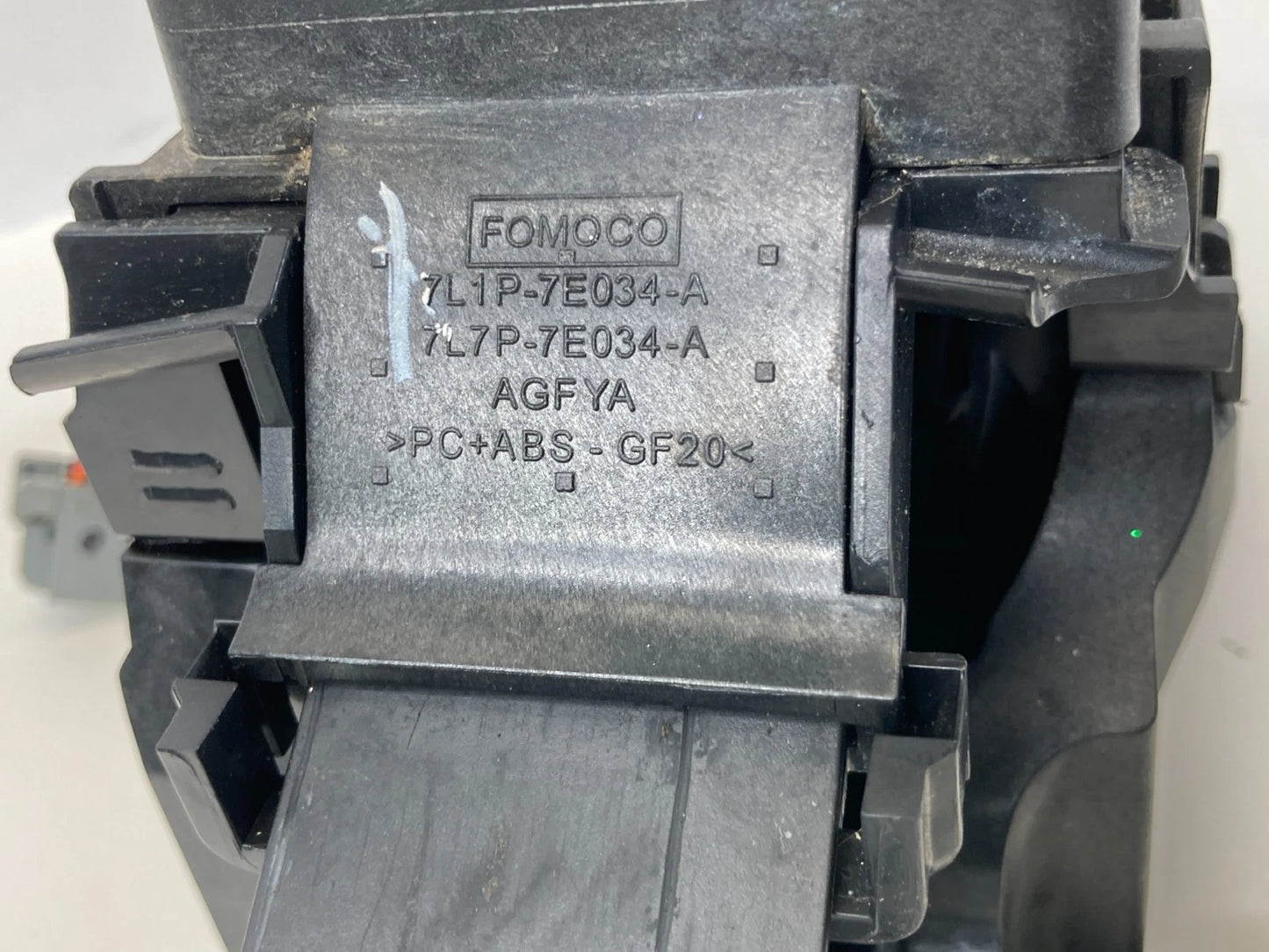 2007-2014 FORD EXPEDITION AUTOMATIC TRANSMISSION FLOOR GEAR SHIFTER LEVER ASSY