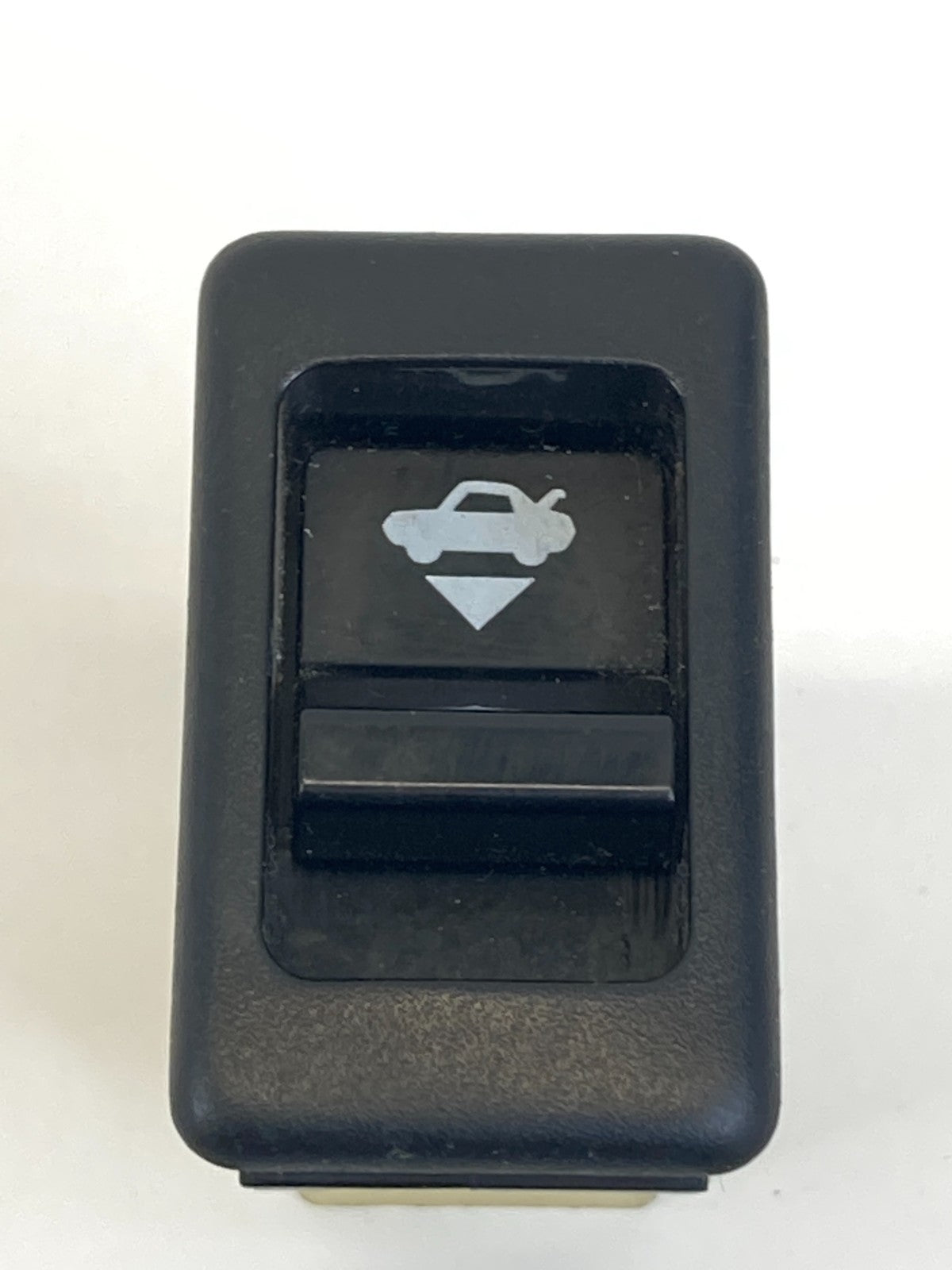 2003 2004 Infiniti G35 Trunk Lid Release Open Opener Button Control Switch OEM