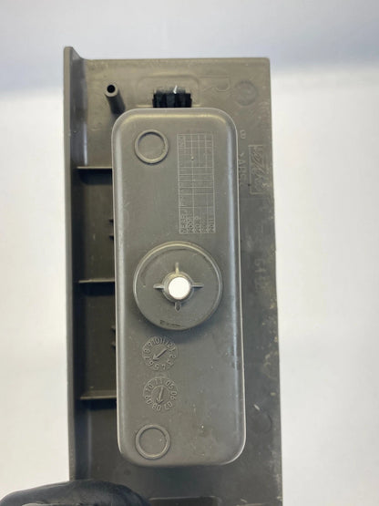 2008-2012 FORD ESCAPE MARINER FRONT RIGHT PASSENGER WINDOW SWITCH BEZEL OEM