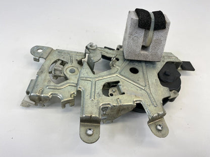 2005-2010 HONDA ODYSSEY REAR RIGHT SLIDING DOOR CRANK HANDLE ACTUATOR MECHANISM