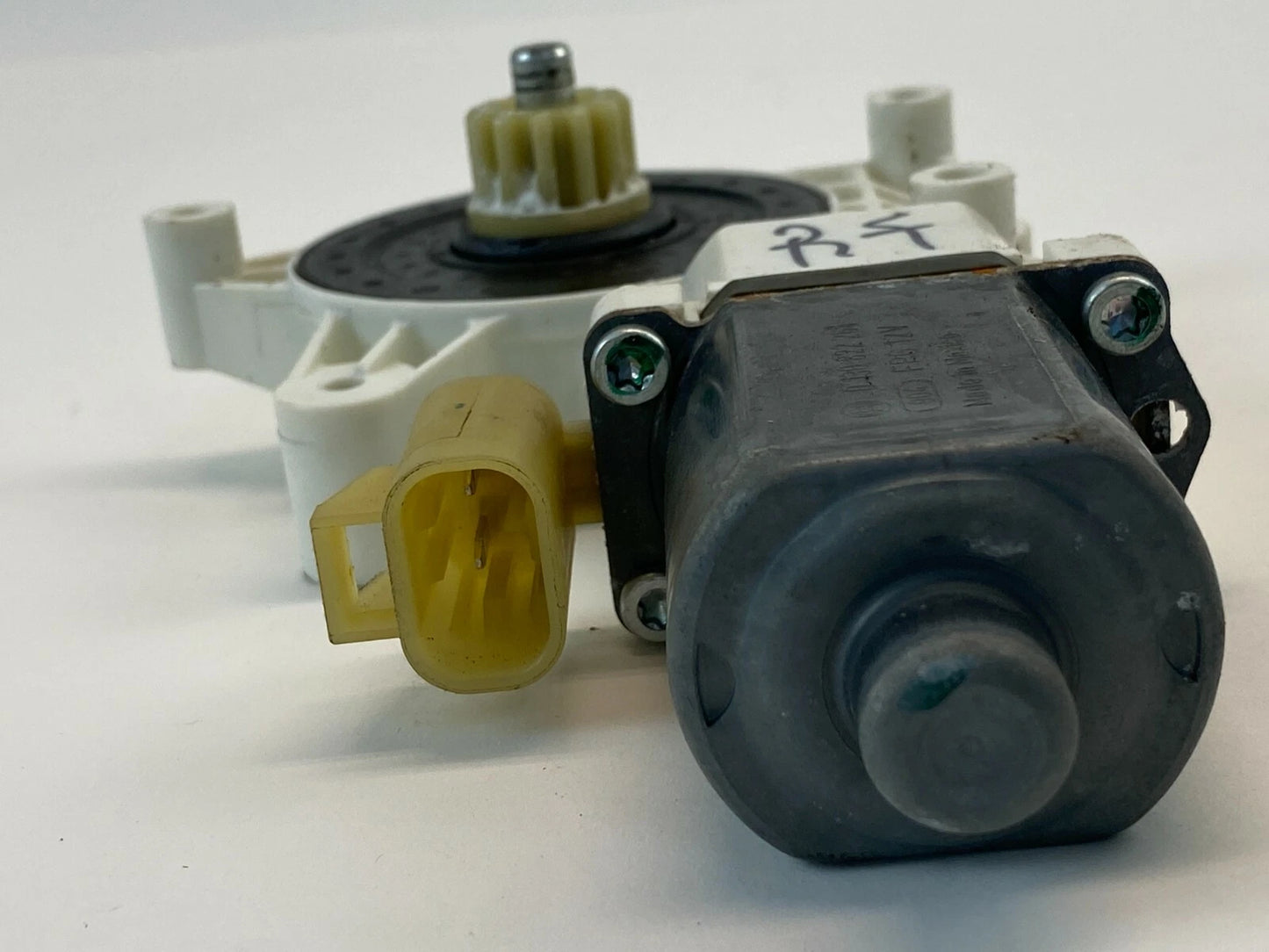 2006-2013 CHEVROLET IMPALA FRONT PASSENGER DOOR POWER WINDOW MOTOR 0130822261