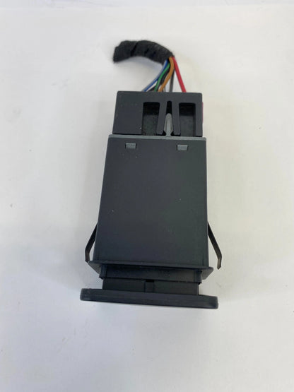 99-05 VOLKSWAGEN JETTA EMERGENCY HAZARD LIGHT CONTROL BUTTON SWITCH 1J0953235J