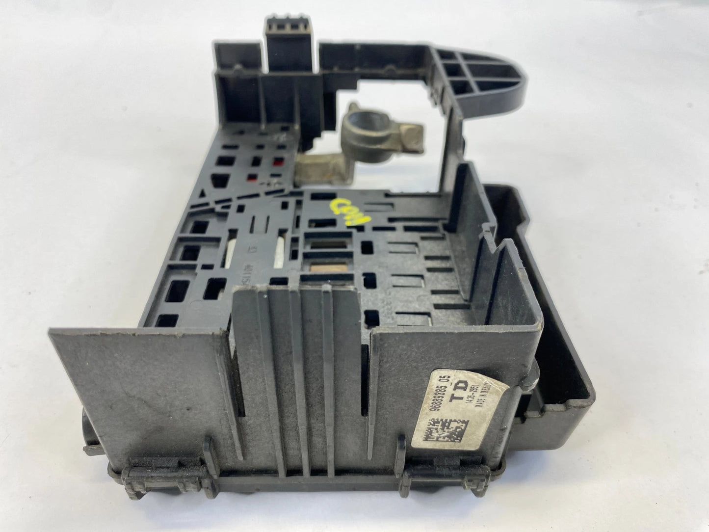 2011-2016 CHEVROLET CRUZE POSITIVE BATTERY TERMINAL W/ UPPER COVER 96889385 OEM