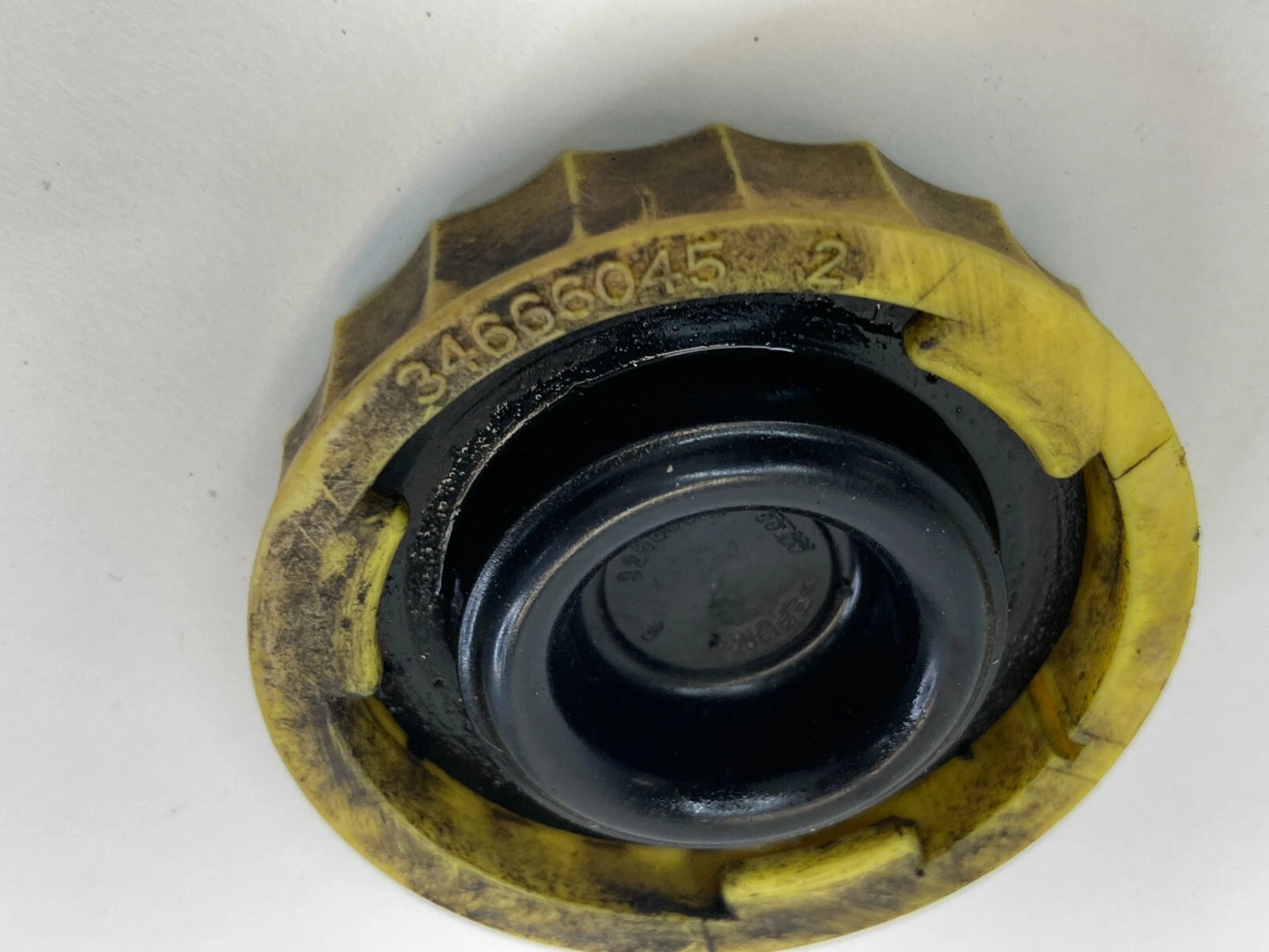 2008-2016 CHRYSLER TOWN & COUNTRY 3.8L BRAKE FLUID CYLINDER TANK CAP 34666045