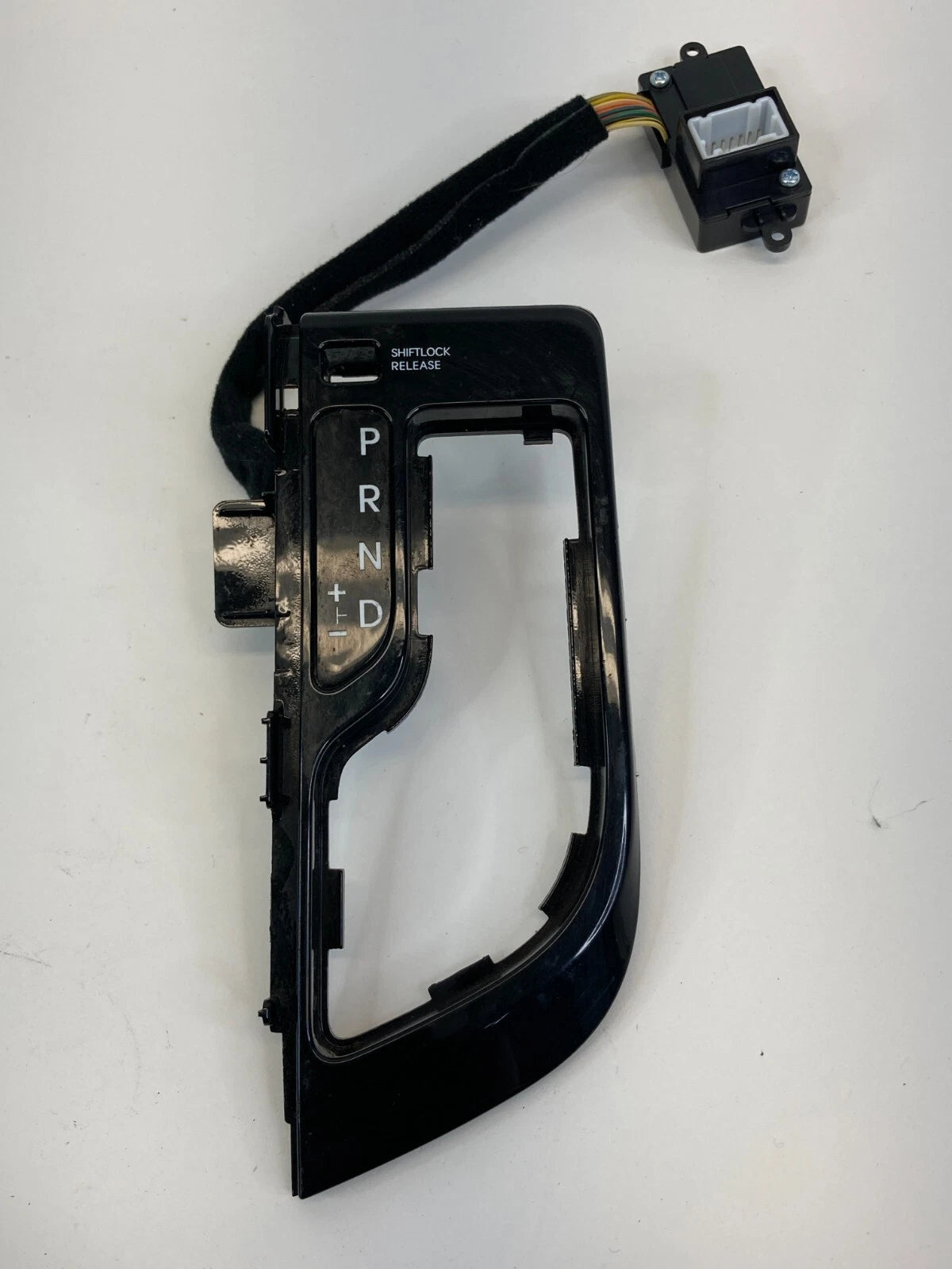 11-14 HYUNDAI SONATA AT GEAR SELECTOR SHIFTER INDICATOR W/ BEZEL 84642-3Q100 OEM