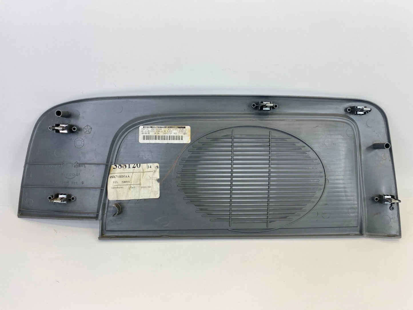 01-07 CHRYSLER TOWN & COUNTRY QUARTER PANEL LEFT SIDE SPEAKER TRIM 0SK71TRMAA