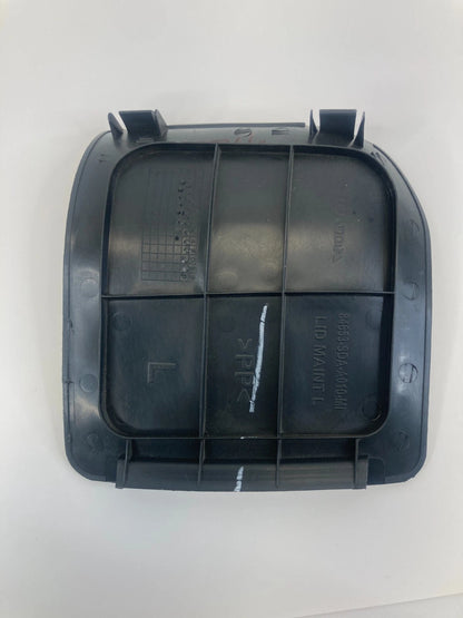 2003-2005 HONDA ACCORD REAR LEFT SIDE INNER TAIL LIGHT SCREW TRIM COVER OEM