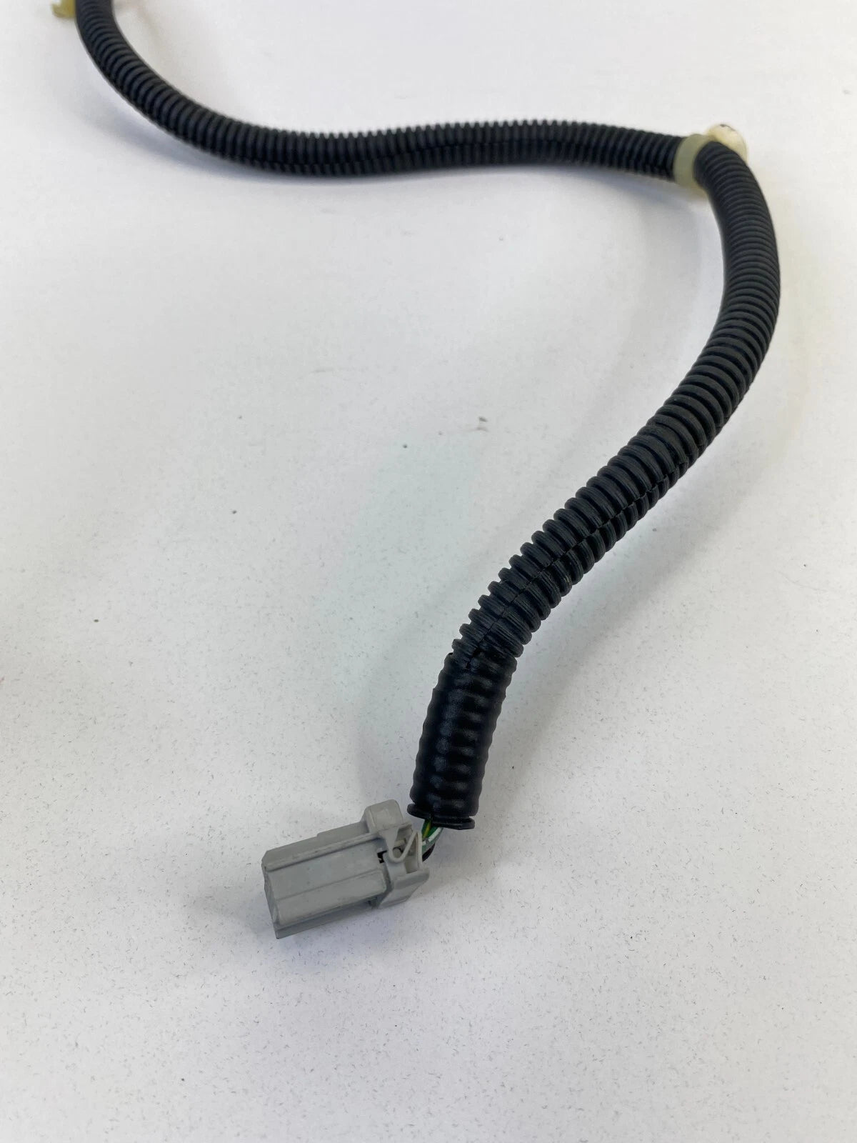 96-98 HONDA CIVIC SDAN RIGHT TAIL LIGHT TAILLIGHT WIRE CONNECTOR PIGTAIL HARNESS