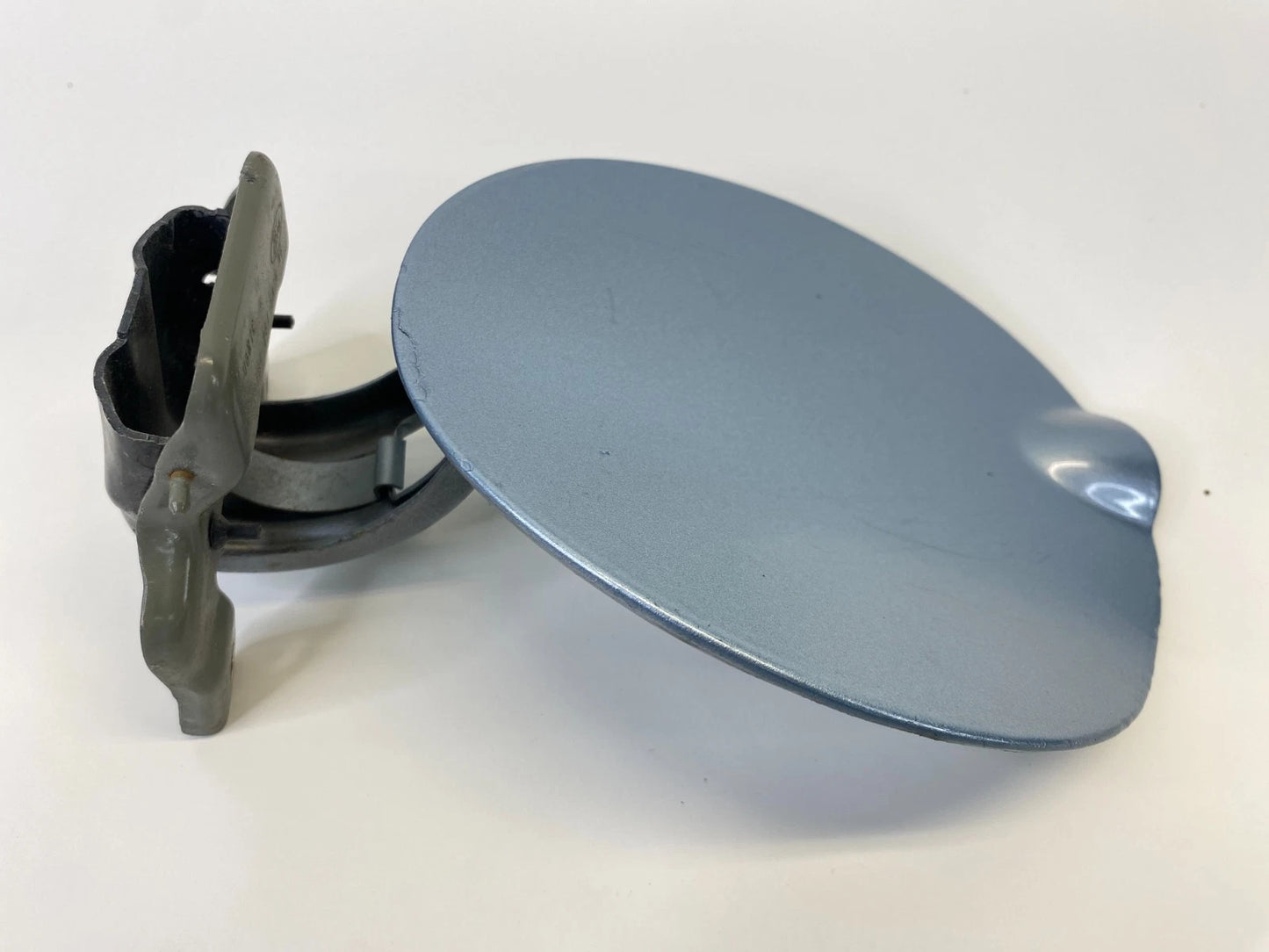 2008-2012 FORD ESCAPE FUEL FILLER DOOR TANK COVER FUEL DOOR 8L84-78405A26-AC OEM