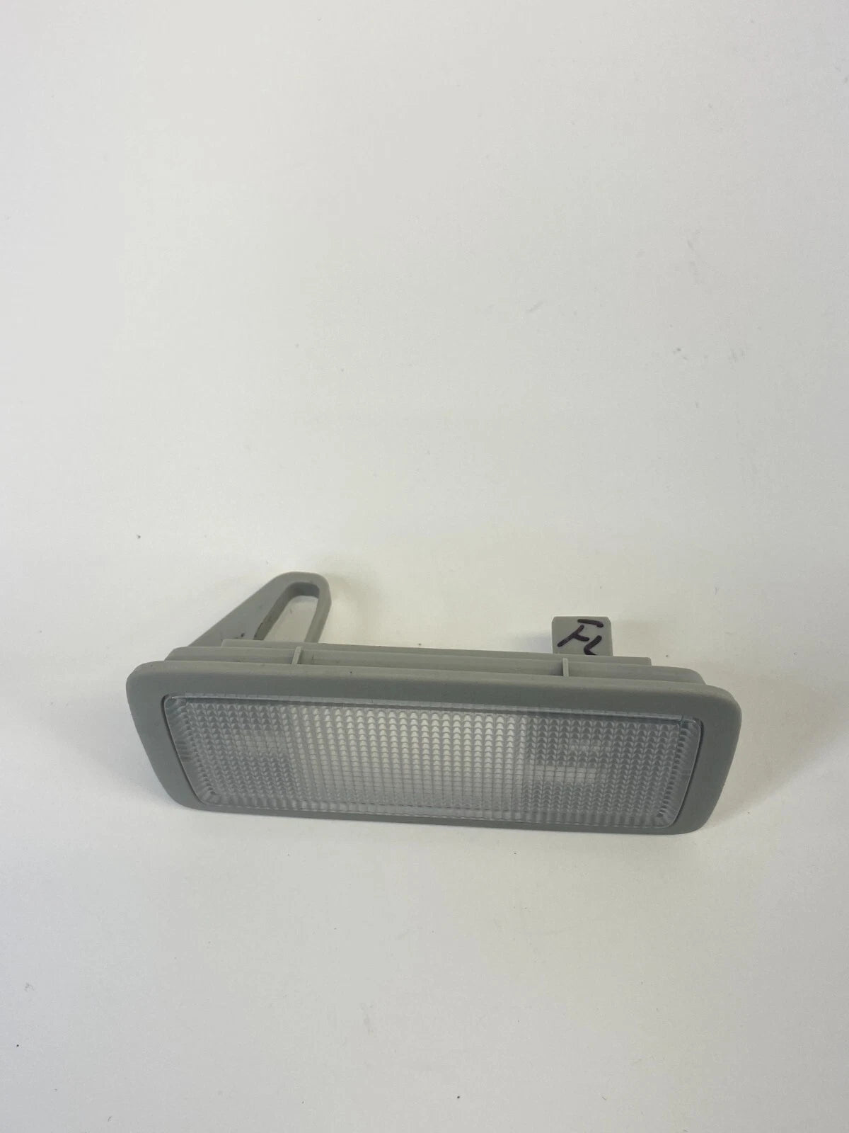 2006-2013 LEXUS IS250 FRONT LEFT SUNVISOR LIGHT VANITY LAMP LENS 81340-30100 OEM