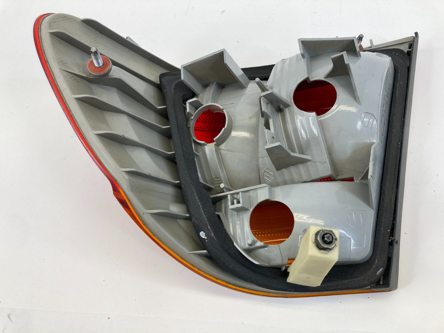 1999 2000 BMW 323i Sedan Left Outer Tail Light Taillight Taillamp 8-364-921 OEM