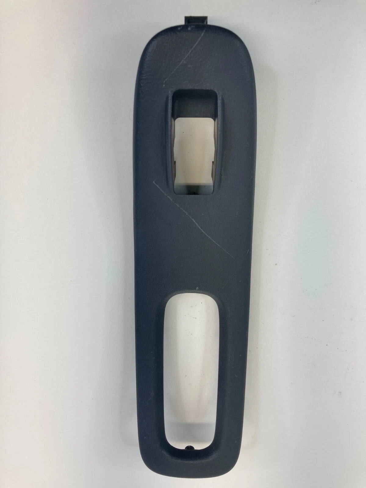 98-02 HONDA ACCORD SEDAN REAR RIGHT WINDOW SWITCH COVER BEZEL 83711-S84A-A110