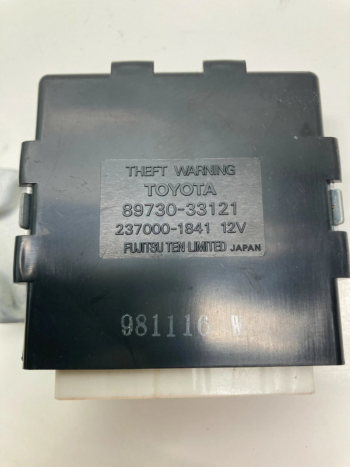 1998 1999 LEXUS ES300 THEFT LOCKING WARNING CONTROL MODULE UNIT 89730-33121 OEM