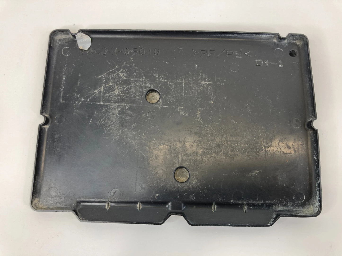 2005 2006 LEXUS RX330 3.3L BATTERY TRAY SUPPORT HOLDER 74431-0E010 OEM