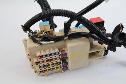 2005 2006 TOYOTA TUNDRA 4.7L CREW CAB INTERIOR DASH CABIN FUSE BOX RELAY OEM