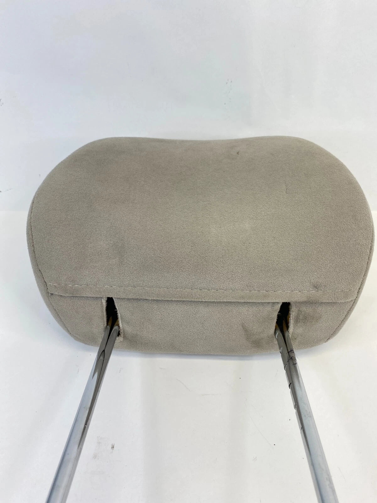 2007 2008 HYUNDAI SONATA SEDAN FRONT RIGHT PASSENGER SEAT HEADREST HEAD REST OEM
