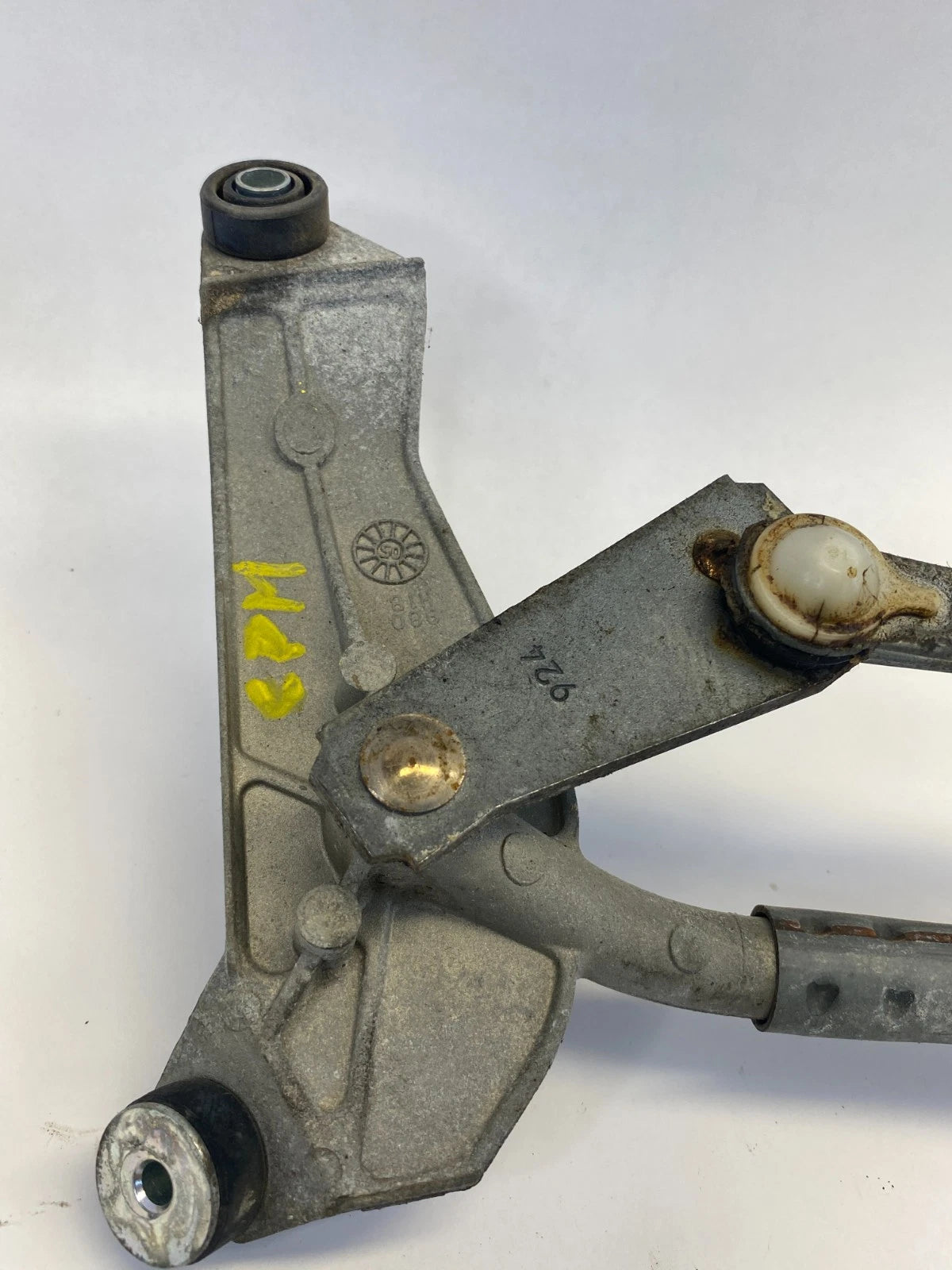 2004-2010 TOYOTA SIENNA FRONT WINSHIELD WIPER MOTOR W/ TRANSMISSION LINKAGE OEM