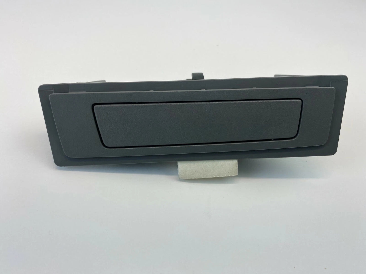 2008-2010 CHRYSLER TOWN & COUNTRY GRAND CARAVAN UPPER GLOVE BOX LATCH HANDLE OEM