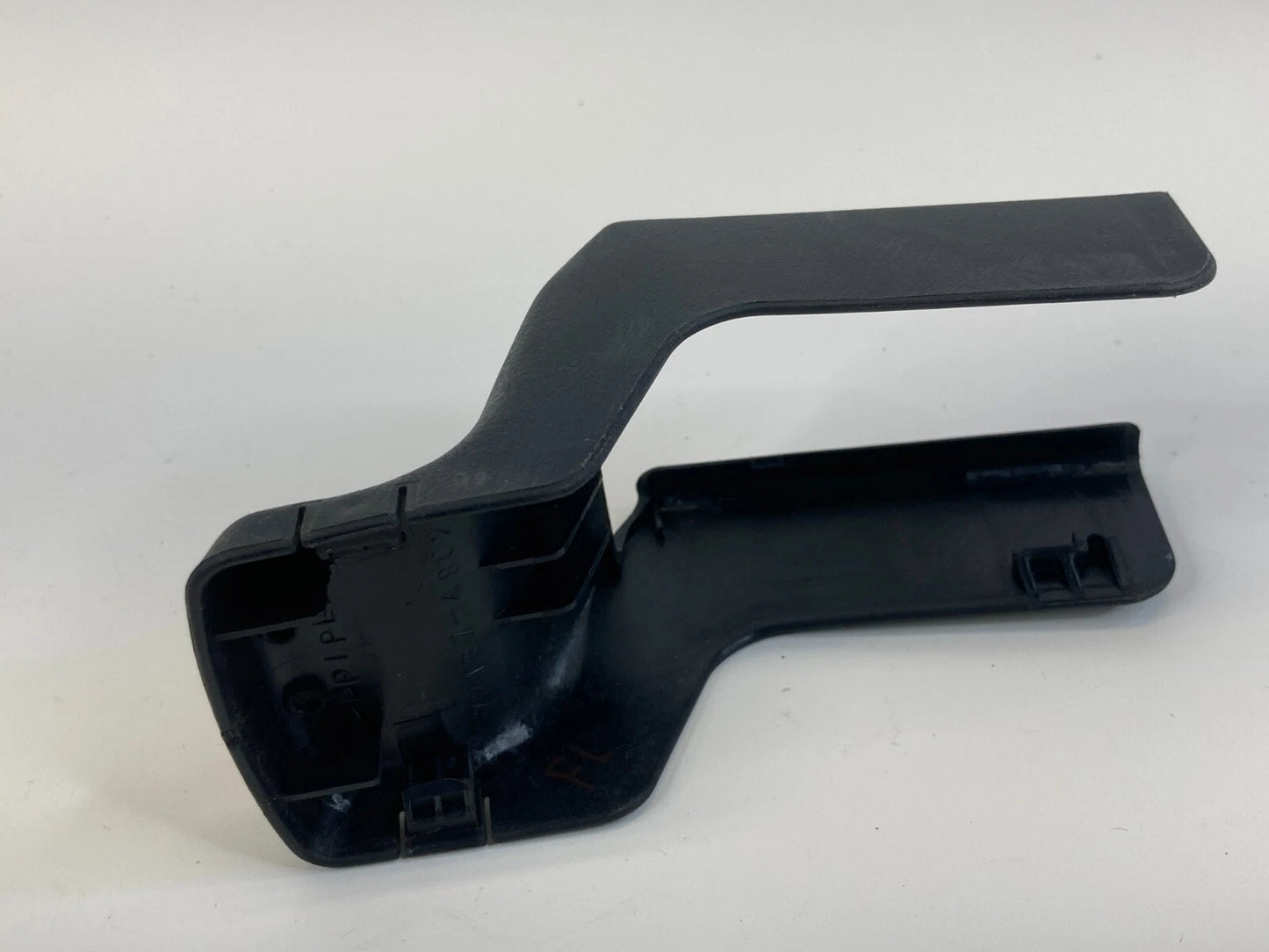 1999-2003 LEXUS RX300 PASSENGER SEAT TRACK COVER TRIM 72137-48020